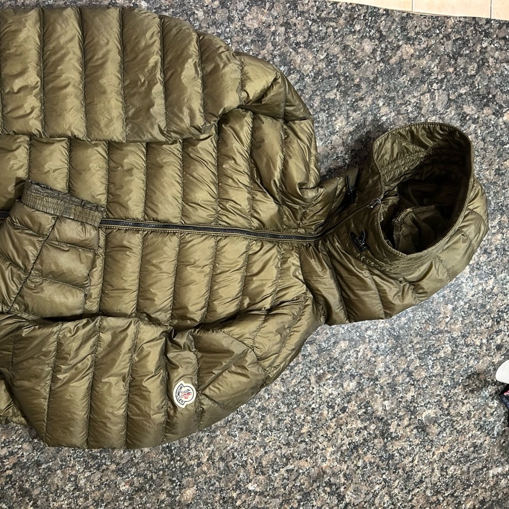 Great condition(barely worn) authentic Olive green Moncler winter jacket!